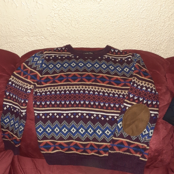 Sweater - Picture 2 of 2